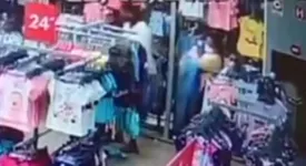 Mulheres foram flagradas por circuito da loja de departamentos