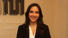 A advogada Raíssa Aguilera é especialista em Direito Material e Processual do Trabalho