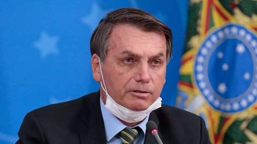 Imagem ilustrativa da notícia: Bolsonaro diz que variante Ômicron é "bem-vinda" no Brasil