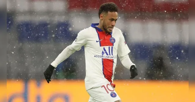 Imagem ilustrativa da notícia Vídeo: Neymar volta aos gramados após lesão