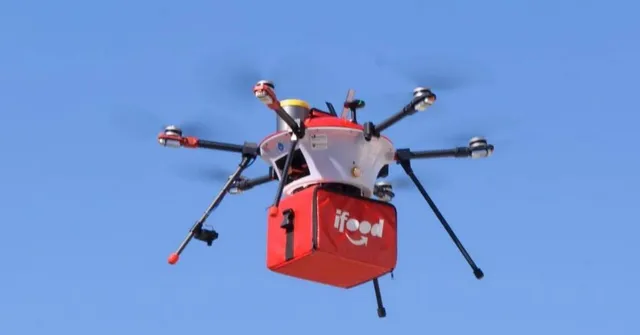 Imagem ilustrativa da notícia iFood já pode usar drones para a fazer entregas no Brasil