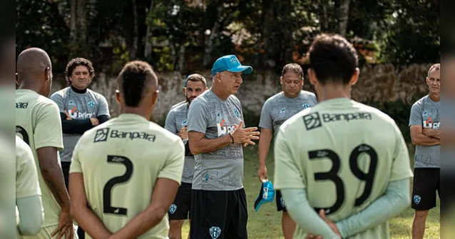Imagem ilustrativa da notícia "Quem manda na Curuzu somos nós", diz técnico do Paysandu