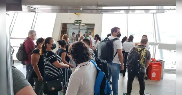 Imagem ilustrativa da notícia Passageiros relatam problema e confusão em voo de Belém