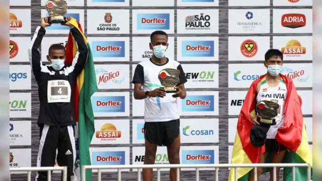 Imagem ilustrativa da notícia Dupla africana retorna ao topo da corrida de São Silvestre