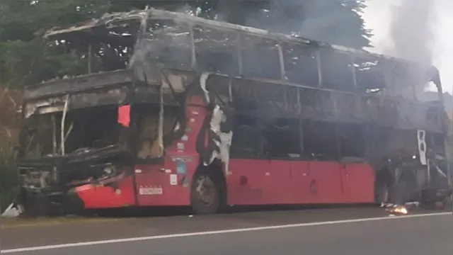 Imagem ilustrativa da notícia Ônibus do Pará rumo a Florianópolis incendeia na estrada