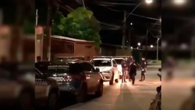 Imagem ilustrativa da notícia Vídeo: Filhos matam pai a facadas no Distrito Federal