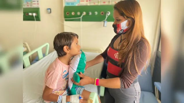 Imagem ilustrativa da notícia Crianças ganham bonecos terapêuticos em hospital no Pará