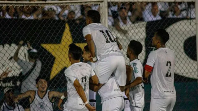 Imagem ilustrativa da notícia Santos vence América-MG por 3 a 0 e está na final da Copinha