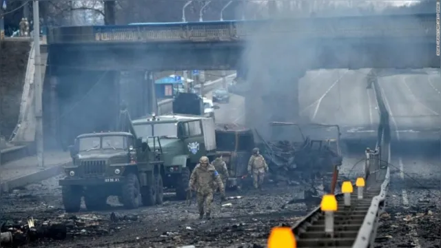 Imagem ilustrativa da notícia Vladimir Putin invade segunda maior cidade da Ucrânia