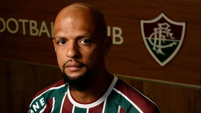 Imagem ilustrativa da notícia Recuperado da Covid, Felipe Melo se apresenta ao Fluminense