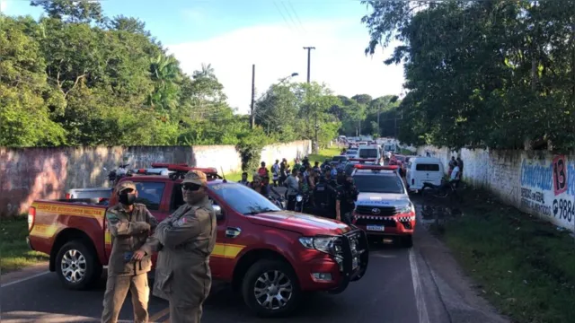 Imagem ilustrativa da notícia Estrada do Outeiro é interditada após pilar da ponte desabar