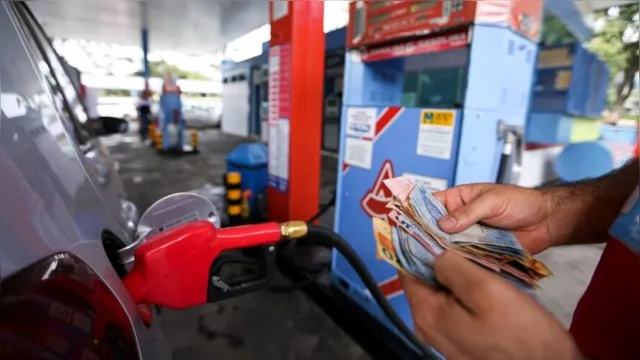 Imagem ilustrativa da notícia Gasolina ultrapassa os R$ 8 pela primeira vez no Brasil