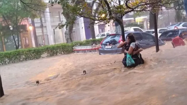 Imagem ilustrativa da notícia Mortes provocadas pela chuva chegam a 38 em Petrópolis (RJ)