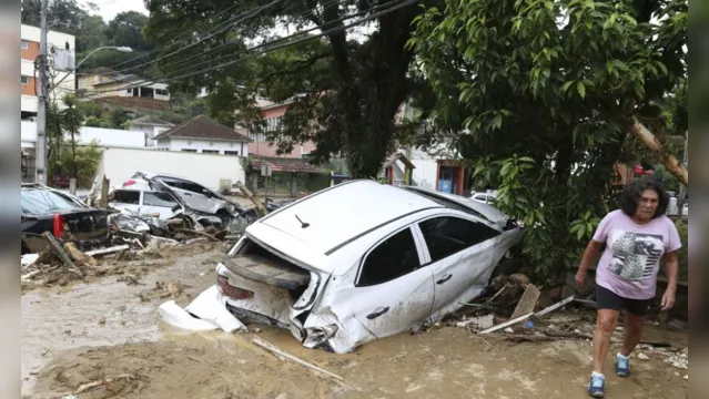 Imagem ilustrativa da notícia Petrópolis: 120 mortos e ao menos 116 estão desaparecidos