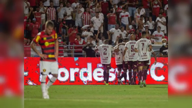 Imagem ilustrativa da notícia Após derrota, técnico do Sport cobra reforços da diretoria