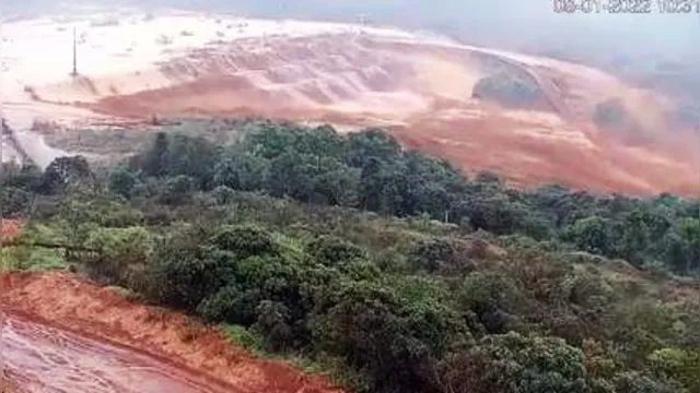 Imagem ilustrativa da notícia Vídeo: veja o momento em que dique de mineradora transborda