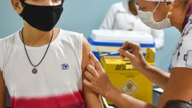 Imagem ilustrativa da notícia Vacinação: Belém quer usar estoque de Coronavac em crianças