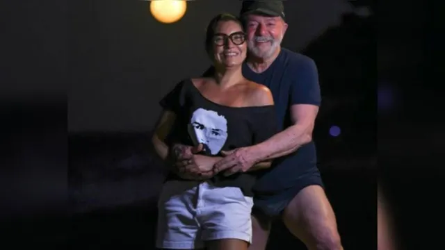 Imagem ilustrativa da notícia Coxão duro: foto de Lula e Janja é a mais comentada de 2021