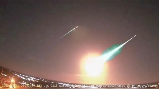Imagem ilustrativa da notícia Vídeo: explosão de meteoro gigante assusta moradores em MG