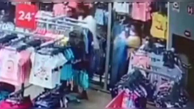 Imagem ilustrativa da notícia Vídeo:
mulheres furtam loja de shopping em Belém