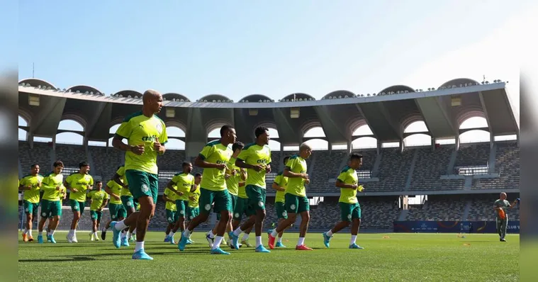 Imagem ilustrativa da notícia Vídeo: Dudu cobra sintonia para título inédito do Palmeiras