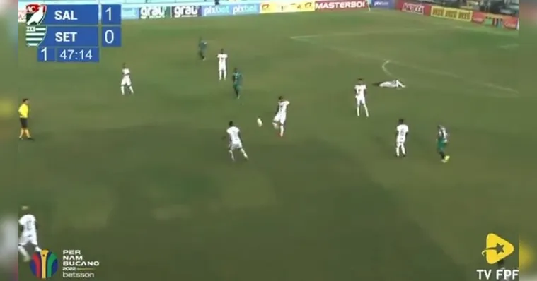 Imagem ilustrativa da notícia Vale o Puskas? zagueiro do Salgueiro faz gol histórico; veja