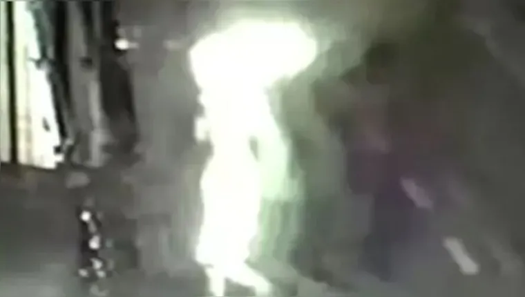 Imagem ilustrativa da notícia Vídeo mostra desespero de mulher incendiada em Belém