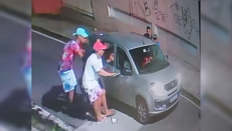 Imagem ilustrativa da notícia Assaltantes armados atacam motorista de aplicativo em Belém