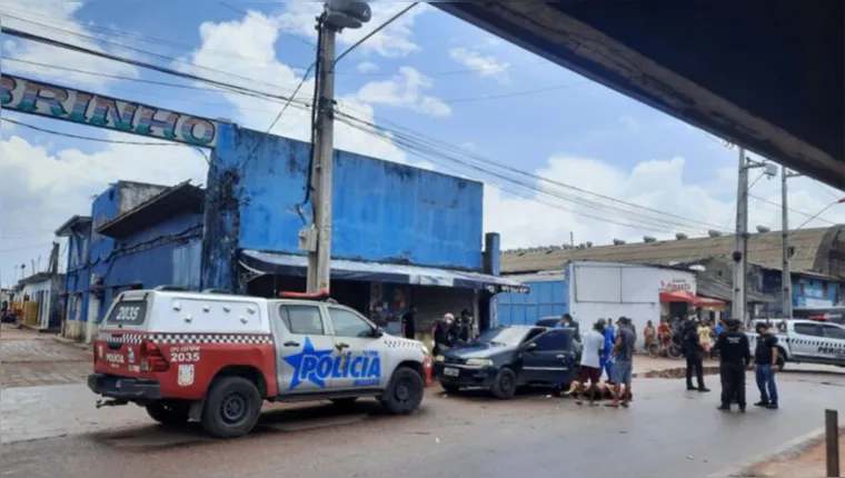 Imagem ilustrativa da notícia Comerciante é executado dentro de carro em Belém