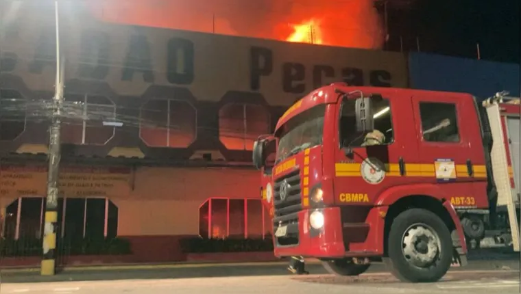 Imagem ilustrativa da notícia Bombeiros acabam com incêndio em loja de Belém após 15 horas