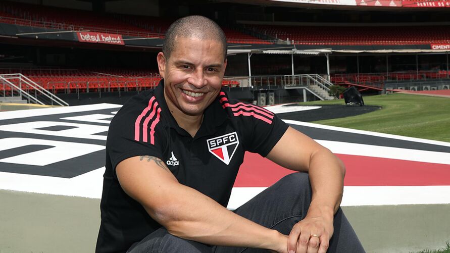 Imagem ilustrativa da notícia: Alex quer título no primeiro ano como técnico do São Paulo