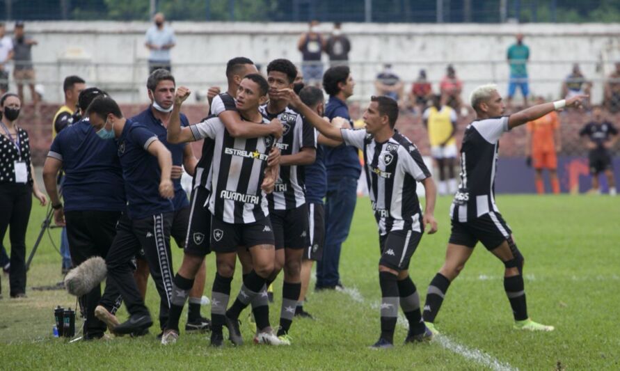 Nas quartas de final, o Botafogo vai enfrentar Novorizontino ou América-MG, que decidem vaga neste domingo (16), a partir das 17h15min (horário de Brasília), em Jaú (SP).

