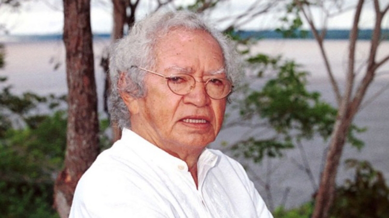 O poeta amazonense Thiago de Mello morreu dormindo, aos 95 anos, em Manaus