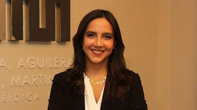 A advogada Raíssa Aguilera é especialista em Direito Material e Processual do Trabalho