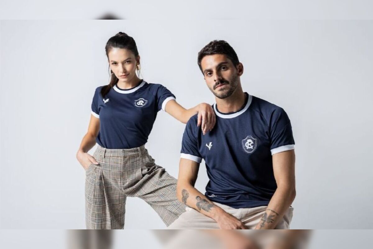 Uniformes e camisas do Quiz » Mantos do Futebol