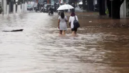 Belém entra em alerta para risco de temporal e enchentes, com validade para até às 10h de amanhã (23).