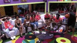 Arthur Aguiar, Eliezer Netto, Gustavo Marsengo e Linn estão no paredão falso do BBB 22