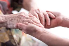 O número de pessoas abaixo dos 60 anos diagnosticadas com Mal de Parkinson vem aumentando.