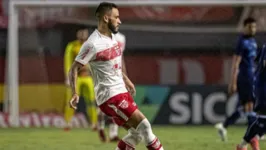 Jogador mostra que está inteirado com a culinária paraense