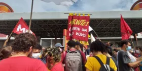 Manifestantes estiveram em frente à UFPA na quinta-feira (24) e prometeram novo ato nesta sexta.