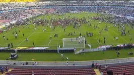 Estádios no México estão terão jogos com portões fechados por tempo indeterminado