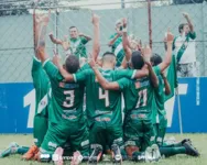 Jogadores da Tuna comemoram a classificação para a semifinal do Parazão