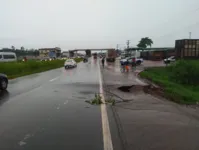 Parte da pista da BR-316 cedeu na altura de Santa Isabel