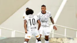 William e Paulinho abriram o placar