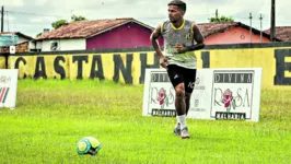 William Fazendinha comanda o meio de campo do Japiim