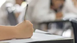 Concursos pelo Brasil: mais de 1.500 vagas abertas, com salários de até R$ 8 mil.