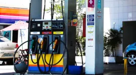 Com o recente reajuste no preço da gasolina de 18,57%, o etanol pode ser uma alternativa para o abastecimento