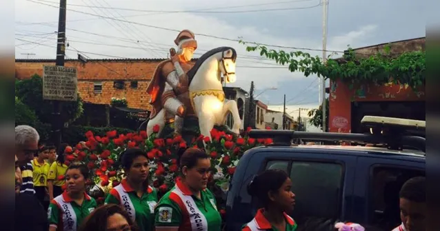 Imagem ilustrativa da notícia Fiéis realizam homenagens a São Jorge em Belém