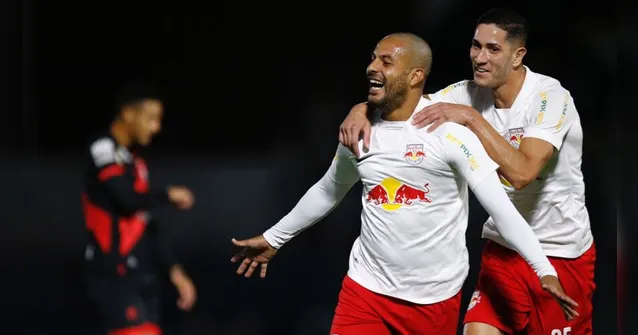 Imagem ilustrativa da notícia É Páscoa! Red Bull Bragantino goleia Atlético-GO na Série A