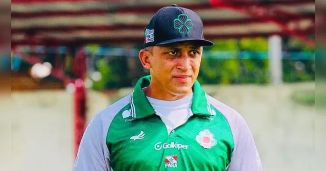 Imagem ilustrativa da notícia Ele fica! Emerson Almeida comanda a Tuna na Série D